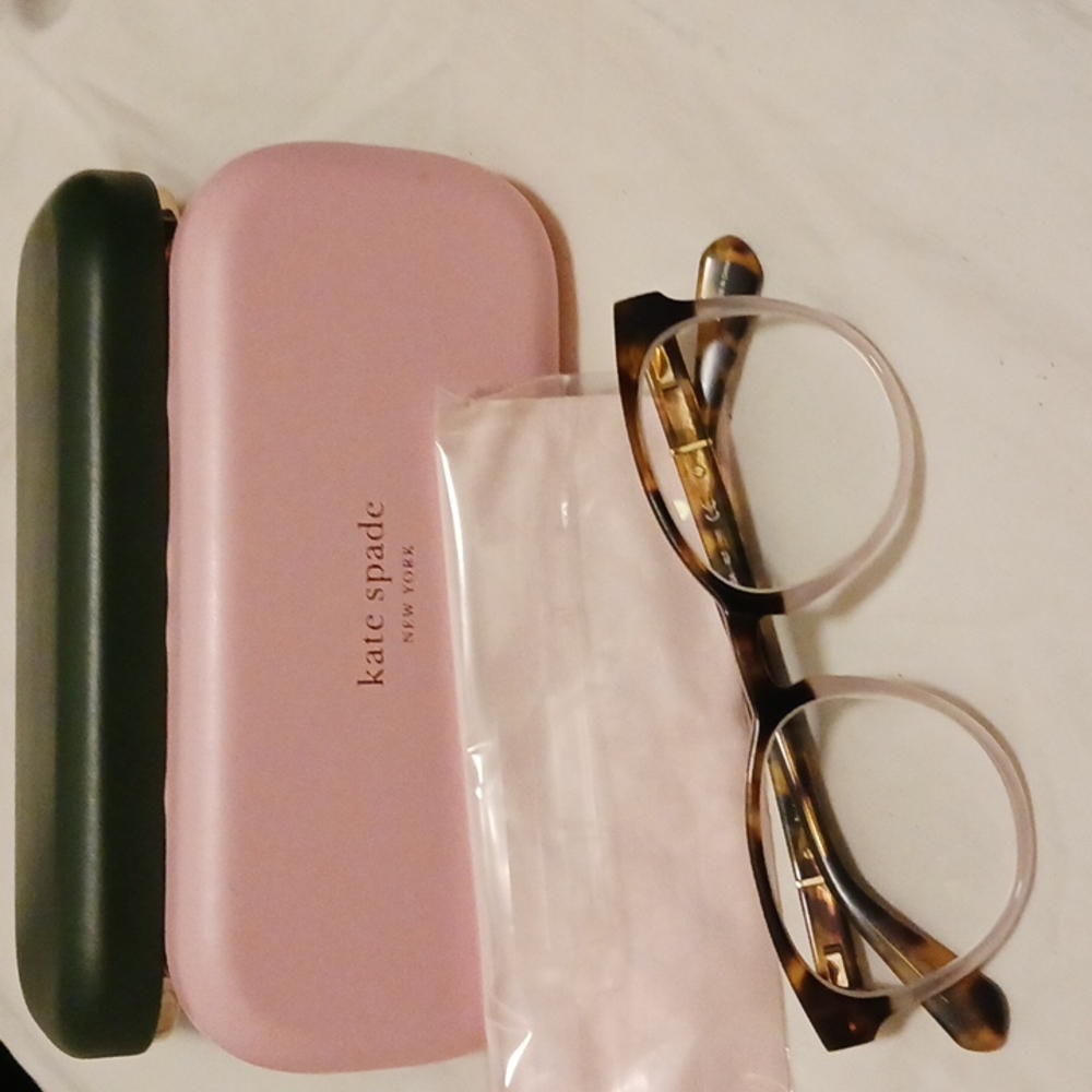 Kate Spade glasses with case